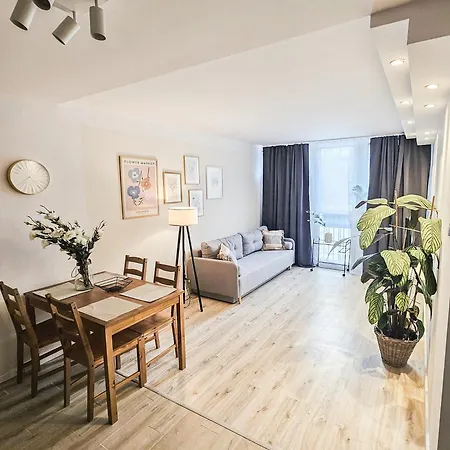 White Apartment Grzybowska-3