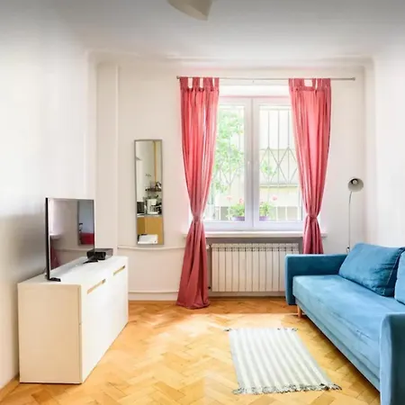 Cozy Apartment Praga-3