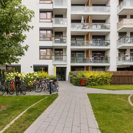Żoliborz Artystyczny Apartment with Parking by Noclegi Renters-2