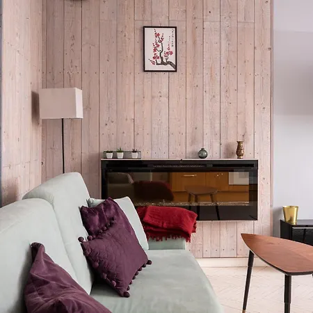 Old Town Colourful Apartment By Bookinghost-3
