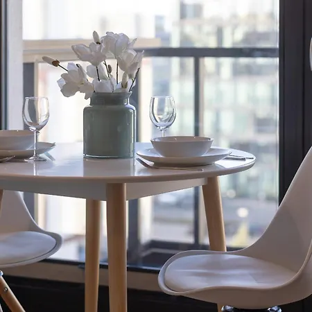 Bright Blue Apartment With Balcony, Parking And Air Conditioning In Warsaw By Noclegi Renters-3