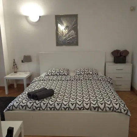 Green Wood Apartament Stara Ochota-2