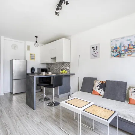 Central Apartment Rondo Onz-2