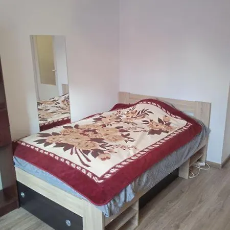 apartament mieszkanie kawalerka Warszawa centrum Twarda-3