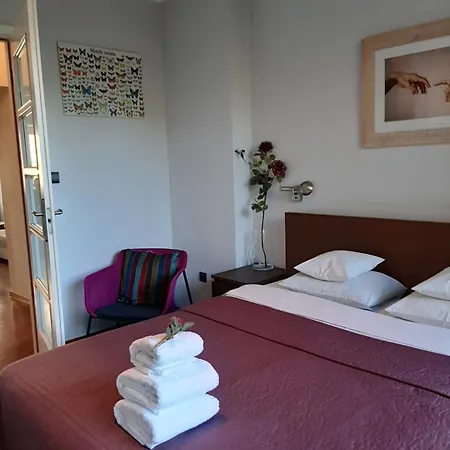 City Center Boutique Apartment-3