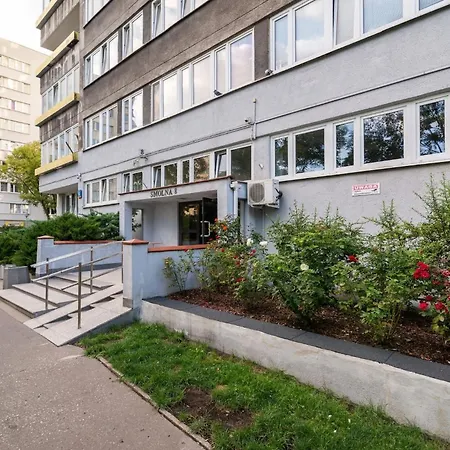 Warm & Family Friendly Apartment With Balcony By Noclegi Renters-2