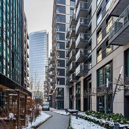 Royal City Center Mennica Residence By Noclegi Renters-2