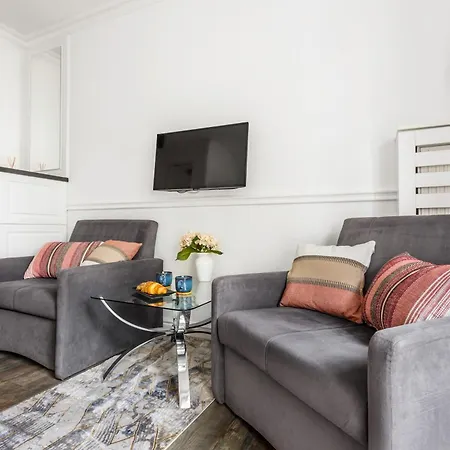 Charming Apartment In The City Center-2