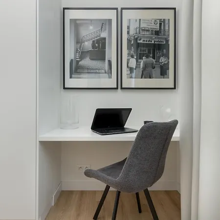 Warsaw City Center Świętokrzyska&Emilii Plater by Noclegi Renters-3