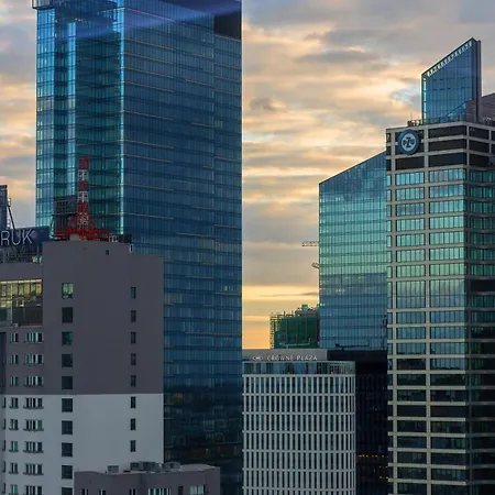 Unique Tower Lux City Skyline Residence With Spa & Gym By Renters Prestige-2