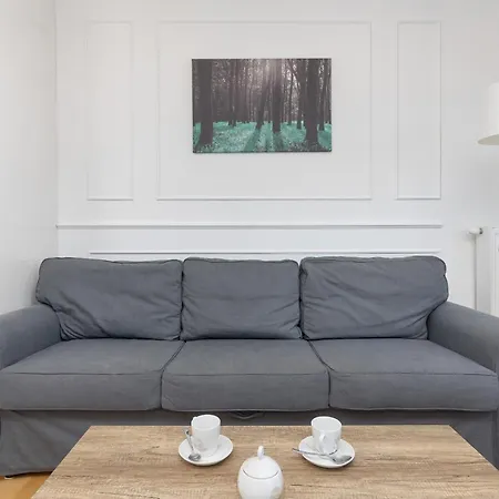 Metro Plocka Exquisite Apartments By Noclegi Renters-2