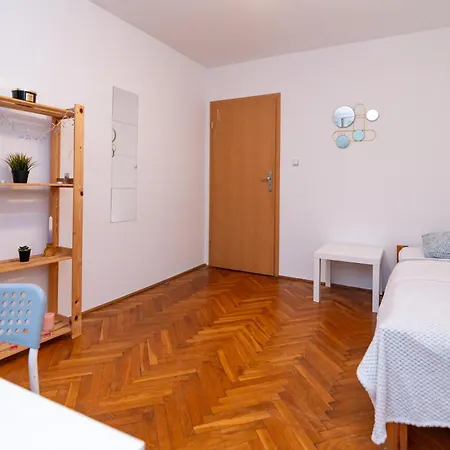 Regem Pokoje Nowogrodzka-2