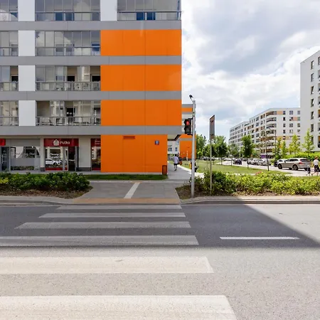 Elegant Apartments With Balcony & Parking Warsaw By Noclegi Renters-3