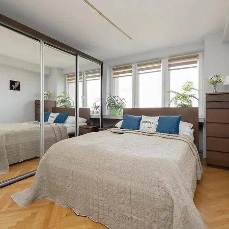 Salezego Apartment near PGE Narodowy Warsaw by Noclegi Renters-3