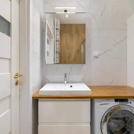 Modern Urban Apart Wola With Green Tarrace Wwa69-2