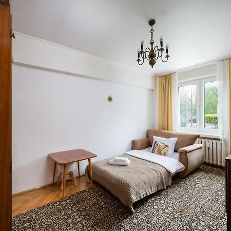 Wola Mila Standard Apartment By Bookinghost-3
