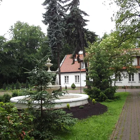 Dedek Park - dworek w pięknym Parku Skaryszewskim obok Stadionu Narodowego-3