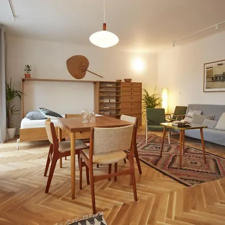 Warsaw Concierge Saska Studio-3