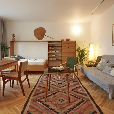 Warsaw Concierge Saska Studio-2