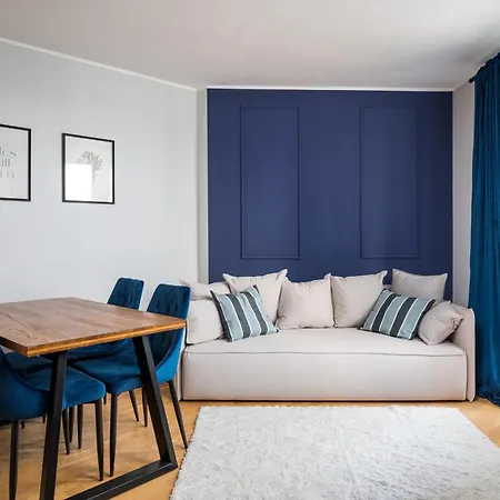Metro Wilanowska Blue Apartment-3