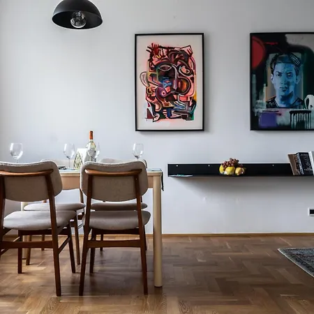 Oomph Warsaw Central Elegant Apartment-3