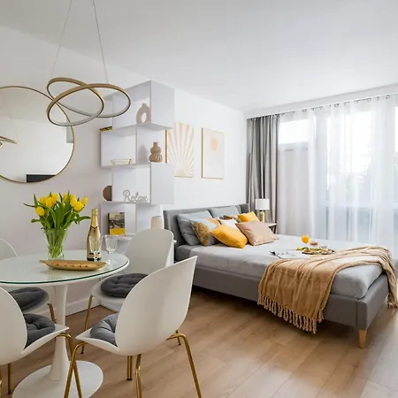 Gold Premium Central Suite 950 M To Central Station Parking-3