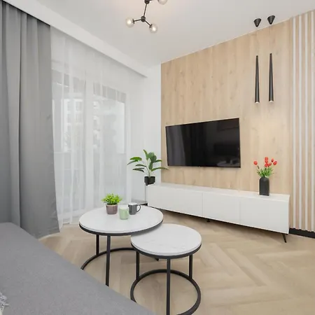 Przytulny Apartament Z Parkingiem I Tarasem W Warszawie By Noclegi Renters-3