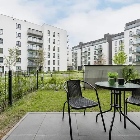 Przytulny Apartament Z Parkingiem I Tarasem W Warszawie By Noclegi Renters-2