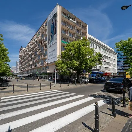 Warsaw Centrum Apartment - Workspace, Balcony - By Rentujemy-2