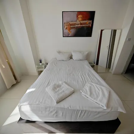 Marszalkowska Apartments Studio Central Warsaw-3