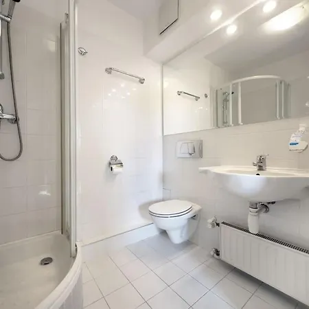 10Q- Z6 Room 602B-2