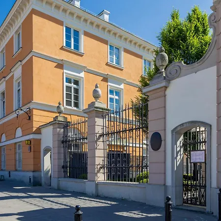 Heart Of The Old Town Royal Apartments By Noclegi Renters-2