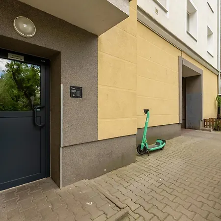 70M2 Warsaw Wola Apartment - Top Location, 2 Bedrooms, 1St Floor - By Rentujemy-3
