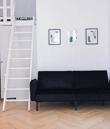 Klimatyczne Studio W Historycznej Pradze - Stadion Narodowy, Centrum-2