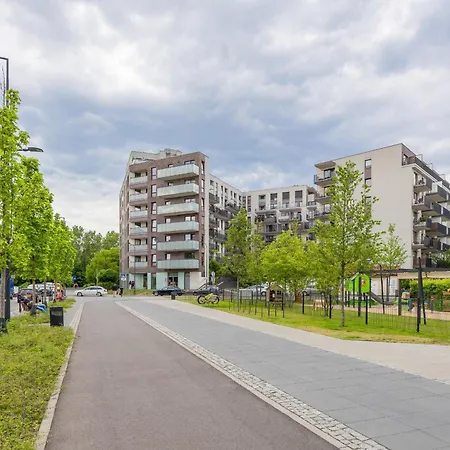 Burakowska 16 Apartament Z Balkonem I Parkingiem Warszawska Wola By Noclegi Renters-3