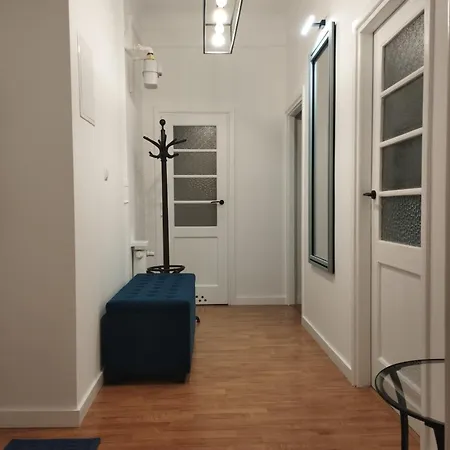Stylish Bright Apartment Ochota With Balcony-3
