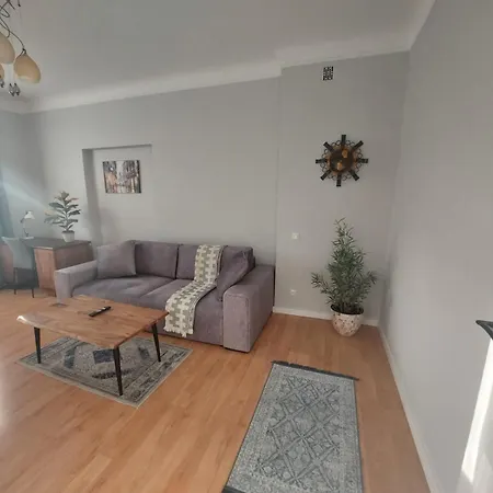 Stylish Bright Apartment Ochota With Balcony-2