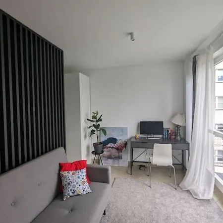 Relax Studio Centrum Lux Mattress-Bath-Netflix-2