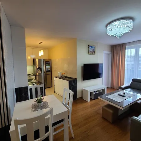 APARTAMENT PANORAMA w360-2