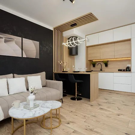 Herbu Oksza Elegant Apartment With Parking By Noclegi Renters-3