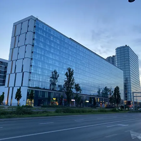 Apartamenty Wola Tower na Prymasa - z widokiem na City-3