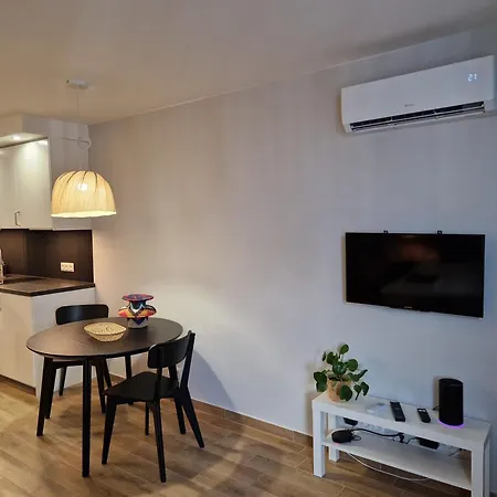 Bubble'S Apartment-2