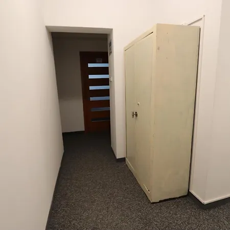 Fantastic Waw - J7 Room F-2