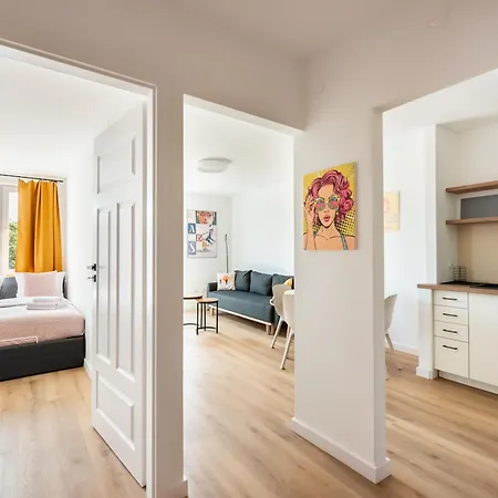 Powisle Comfy Apartment By Bookinghost-2