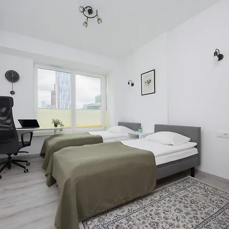 Apartament Z Widokiem Na Centrum 9 Pietro & Parking By Noclegi Renters-2