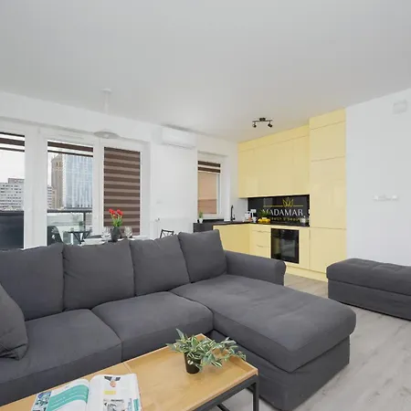 Apartament Z Widokiem Na Centrum 9 Pietro & Parking By Noclegi Renters-3