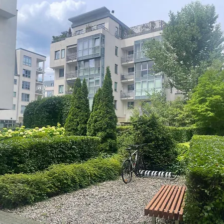 Happy Apartments-3