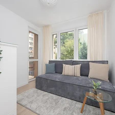 Komfortowy Apartament W Warszawie Z Dwiema Sypialniami Blisko Rzeki By Noclegi Renters-3