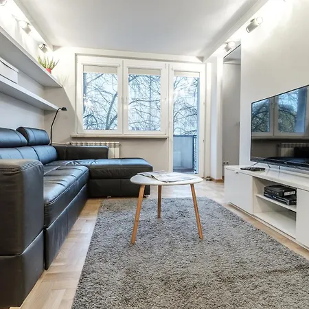 Warsaw Inside Solec III-3