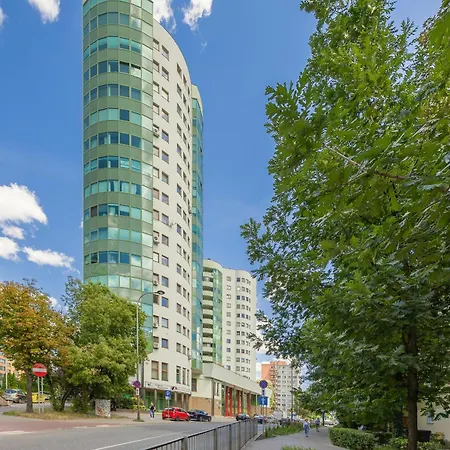 Cozy Apartment with Terrace Room near Warszawa Zachodnia by Noclegi Renters-3